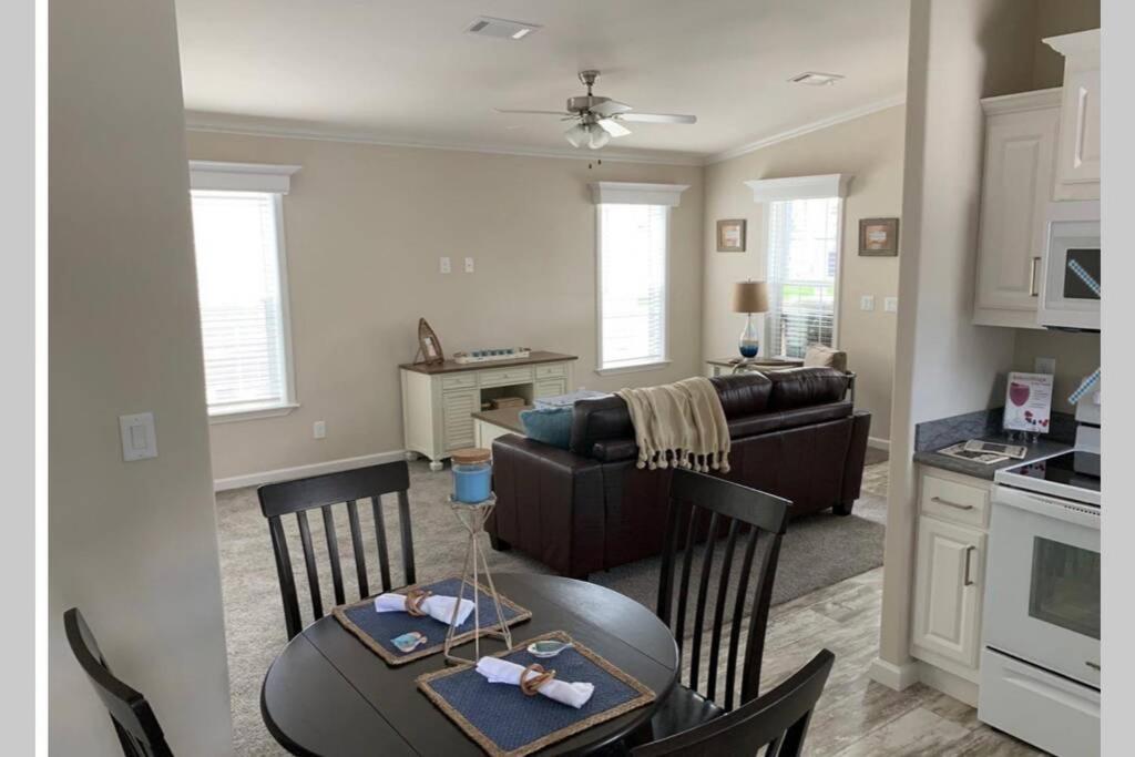 Resort Cottage Near Parks At Great Price! Kissimmee Buitenkant foto